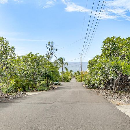 Ocean-View Bungalow Walk To Pebbles Beach! Hookena 외부 사진